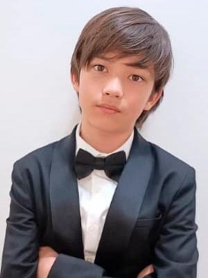 Жеронимо Барон в роли Аурелиано Буэндиа